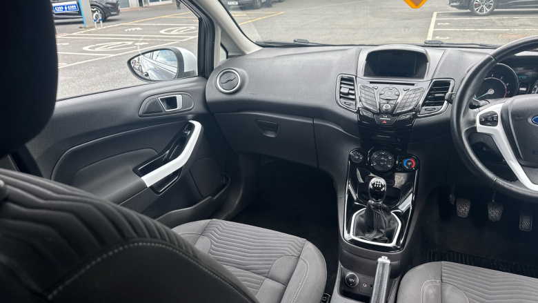 Ford Fiesta 1.25 82 Zetec 5dr Petrol Hatchback